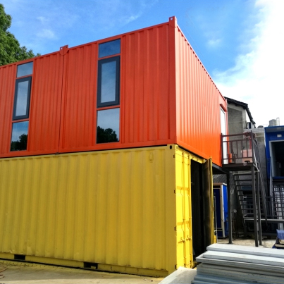 我们建造的不只是物理空间，更是承载工作与生活的“临时家园”